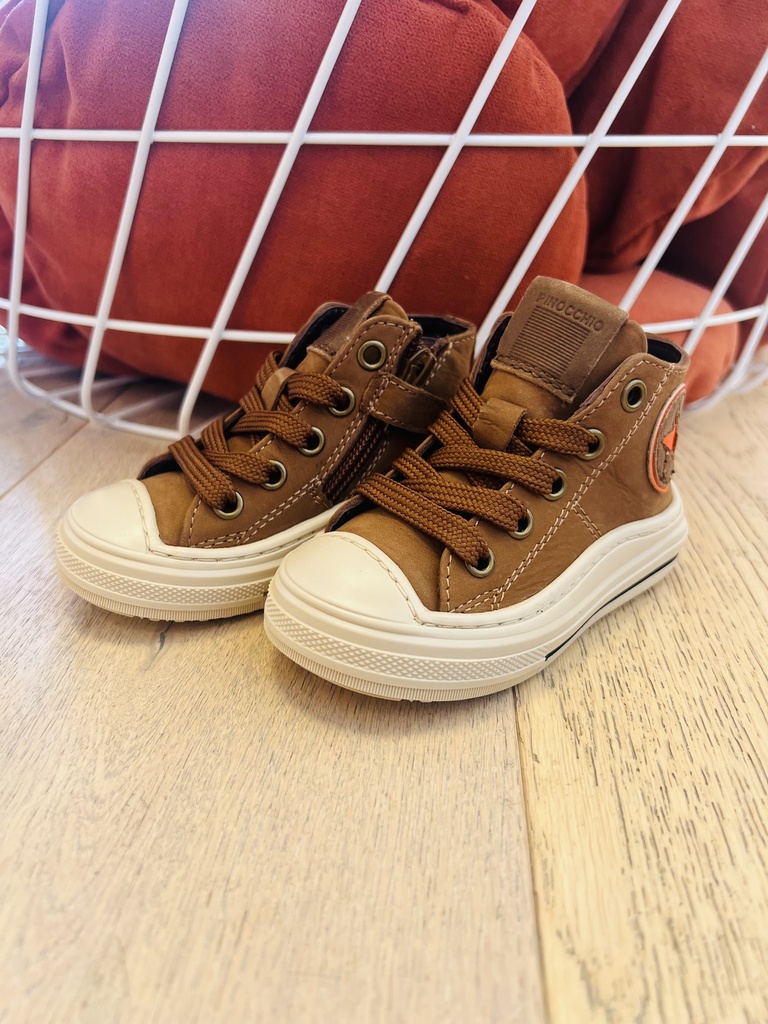 Hoge sneaker p1113