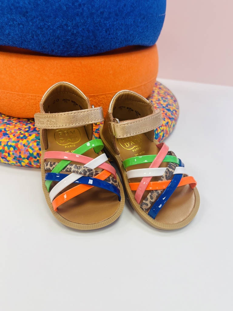 Sandaal gesloten hiel 