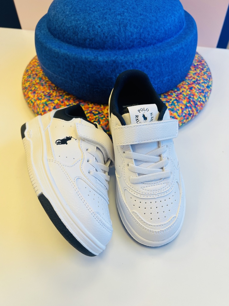 Sneaker masters court