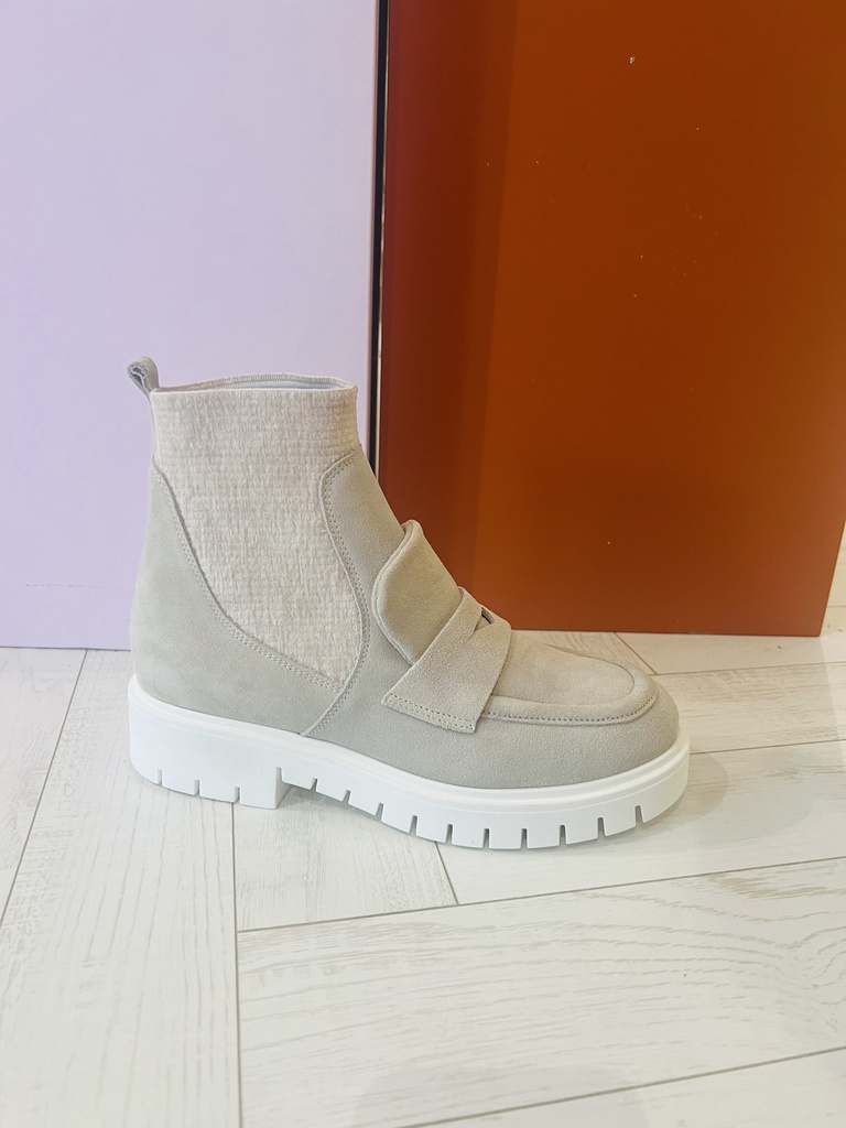 Boot 9192 