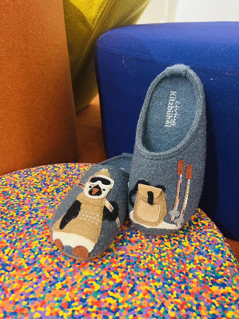 Pantoffel wol blauw pinguin insteker