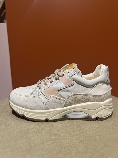 Sneaker hoge zool d370