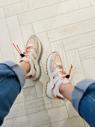 Sneaker runner