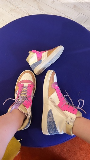 Hoge sneaker 12052