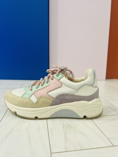 Sneaker hoge zool d370