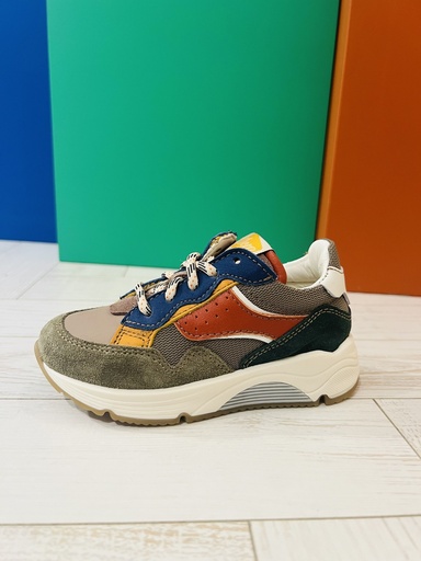 Sneaker hoge zool d365