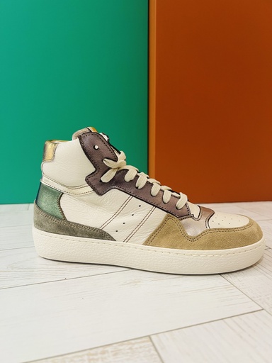 Hoge sneaker d407