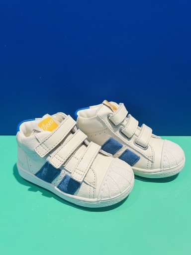 Sneaker 853