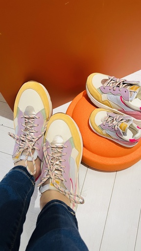 Sneaker hoge zool d365