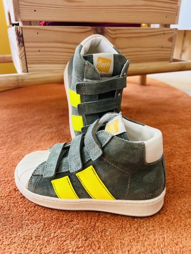 Hoge sneaker d921
